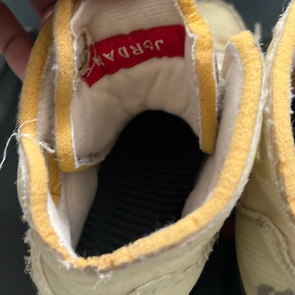 Jordan x offwhite preschool retro sneakers with extra laces - Picture 8 of 11